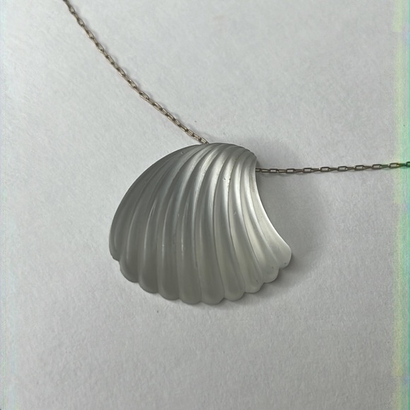 Vintage art deco shell necklace - Picture 2 of 7